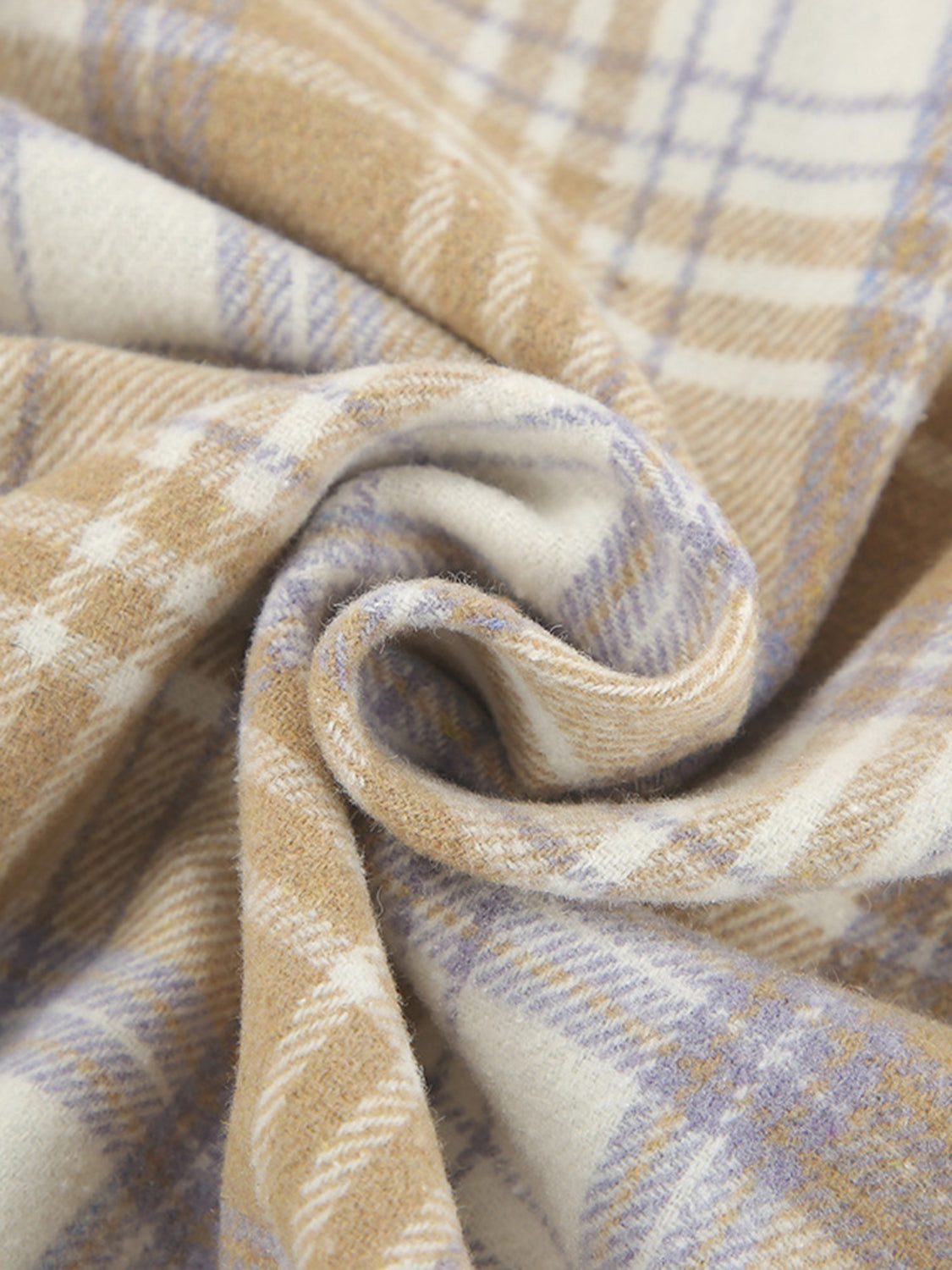 Kariertes Hemd mit Kragen und überschnittenen Schultern