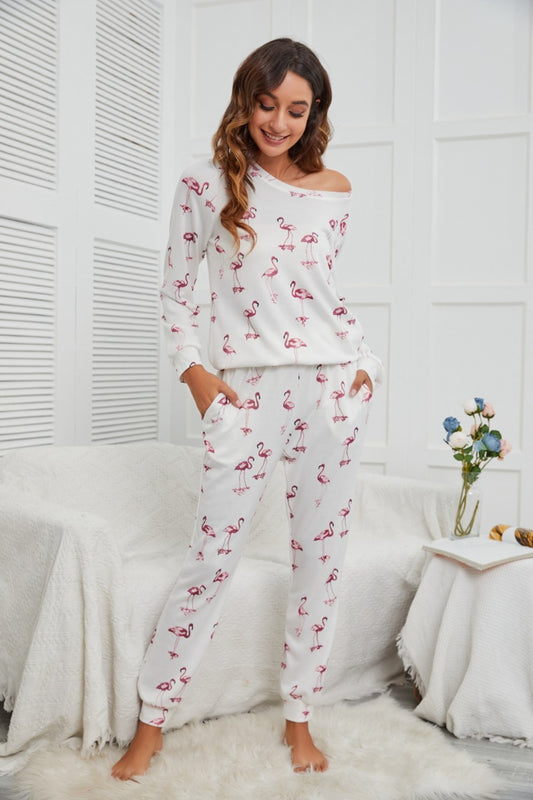 Lounge-Set aus langärmligem Oberteil und Hose mit Flamingo-Print