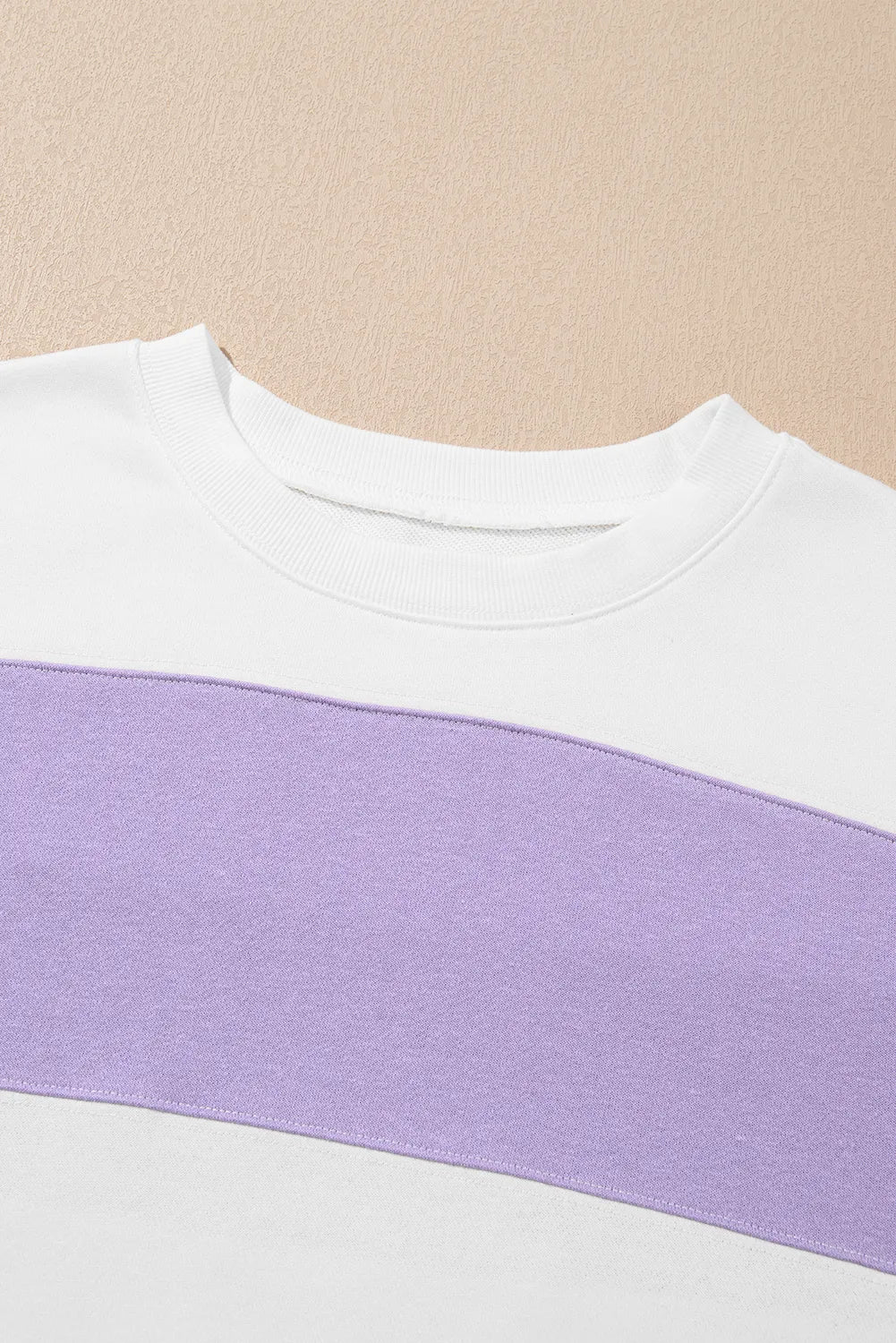 Sweatshirt mit Rundhalsausschnitt und langen Ärmeln in Farbblock-Optik