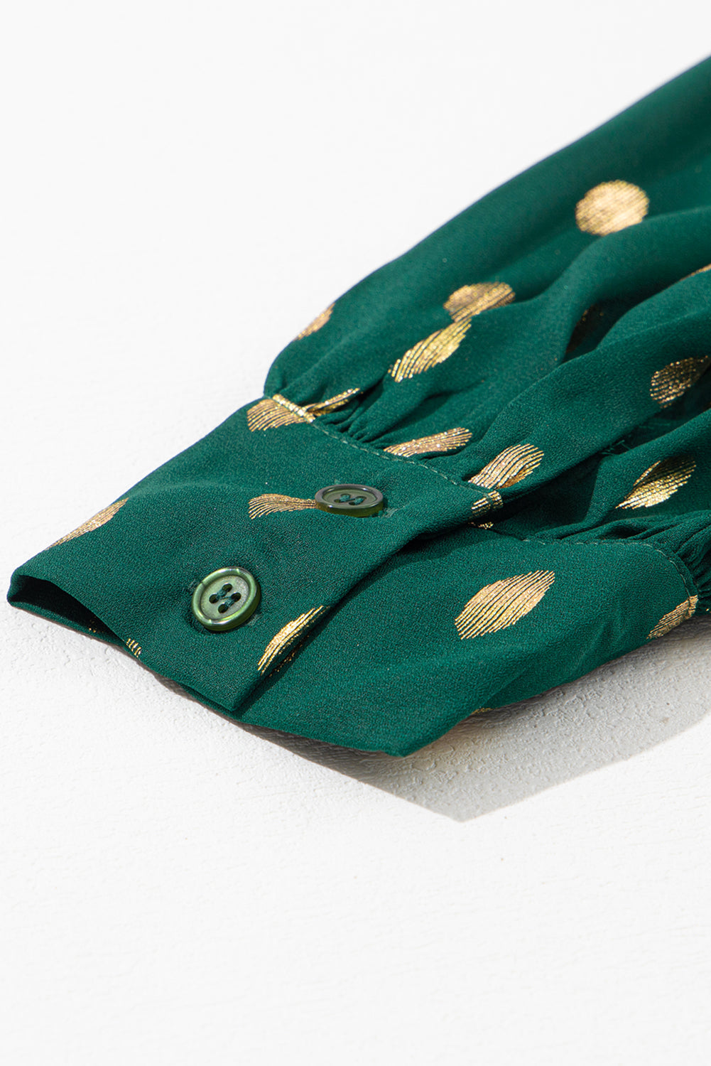 Bluse mit Stehkragen und Cut-Outs und langen Ärmeln