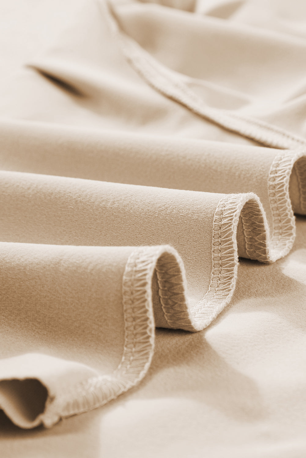 Set aus kurzärmligem Oberteil und Hose mit Rundhalsausschnitt