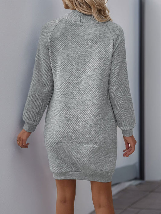 Perfee Texture – Langärmliges Minikleid mit Stehkragen