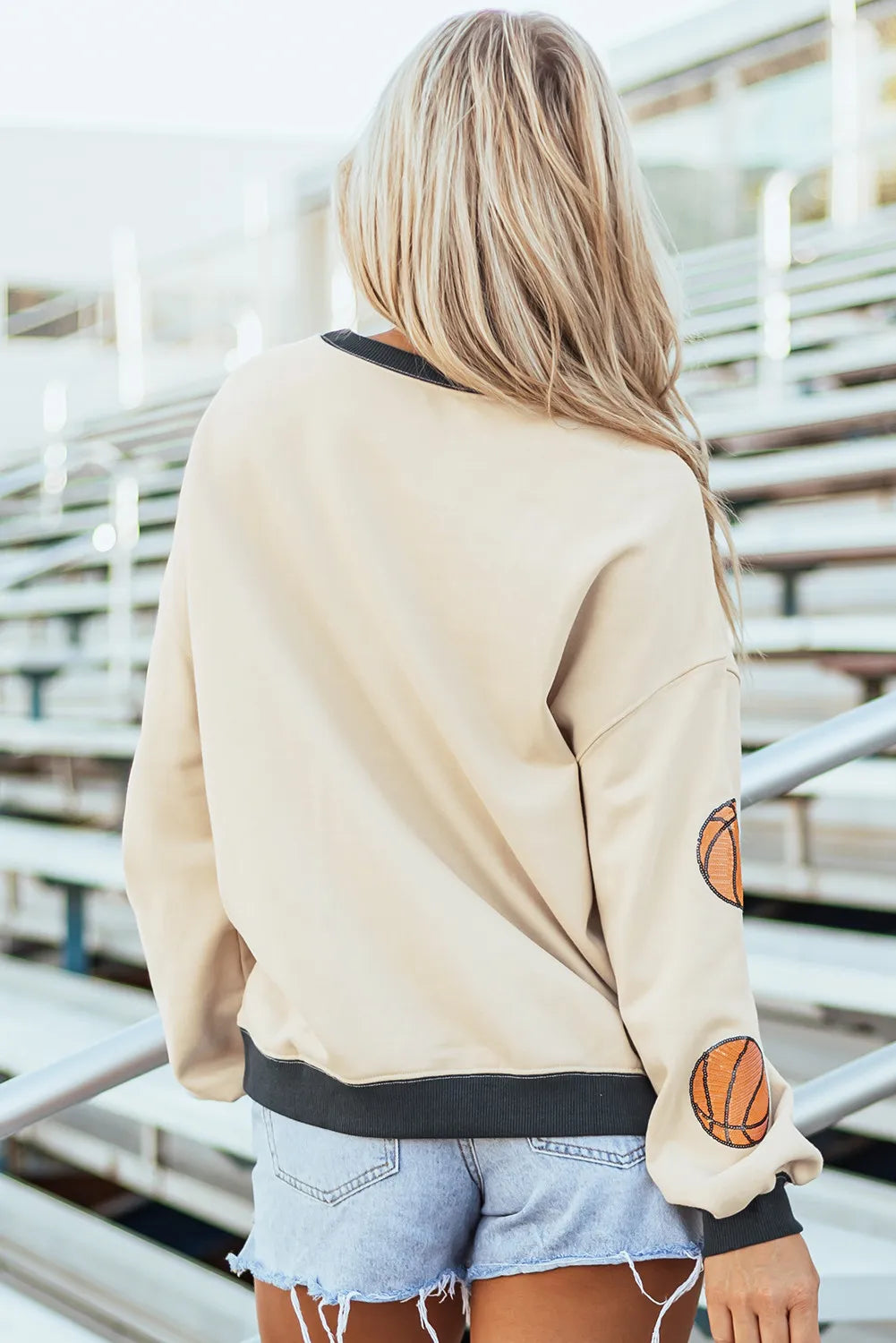 Basketball-Sweatshirt mit Pailletten und langen Ärmeln