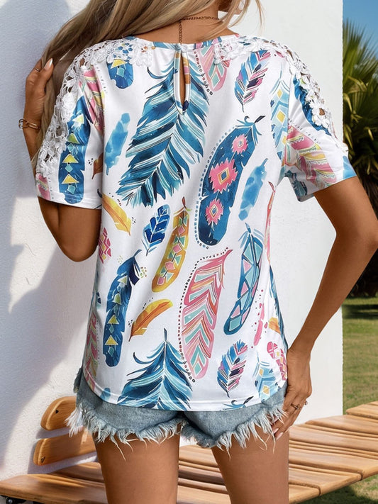 Bedrucktes, kurzärmliges Spitzentop mit Rundhalsausschnitt