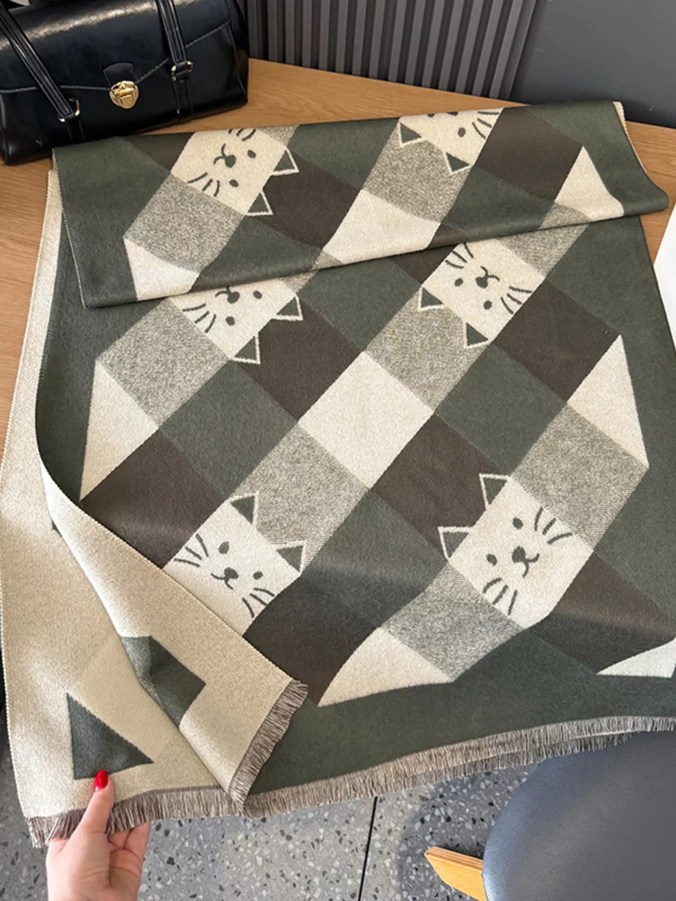 9ec596515f394730b40b2937171bbb14-Max-Origin