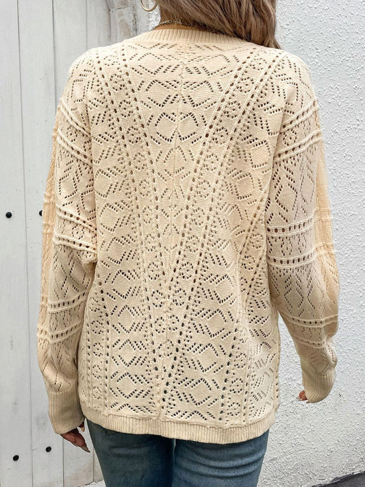 Durchbrochene Strickjacke mit Knöpfen und langen Ärmeln