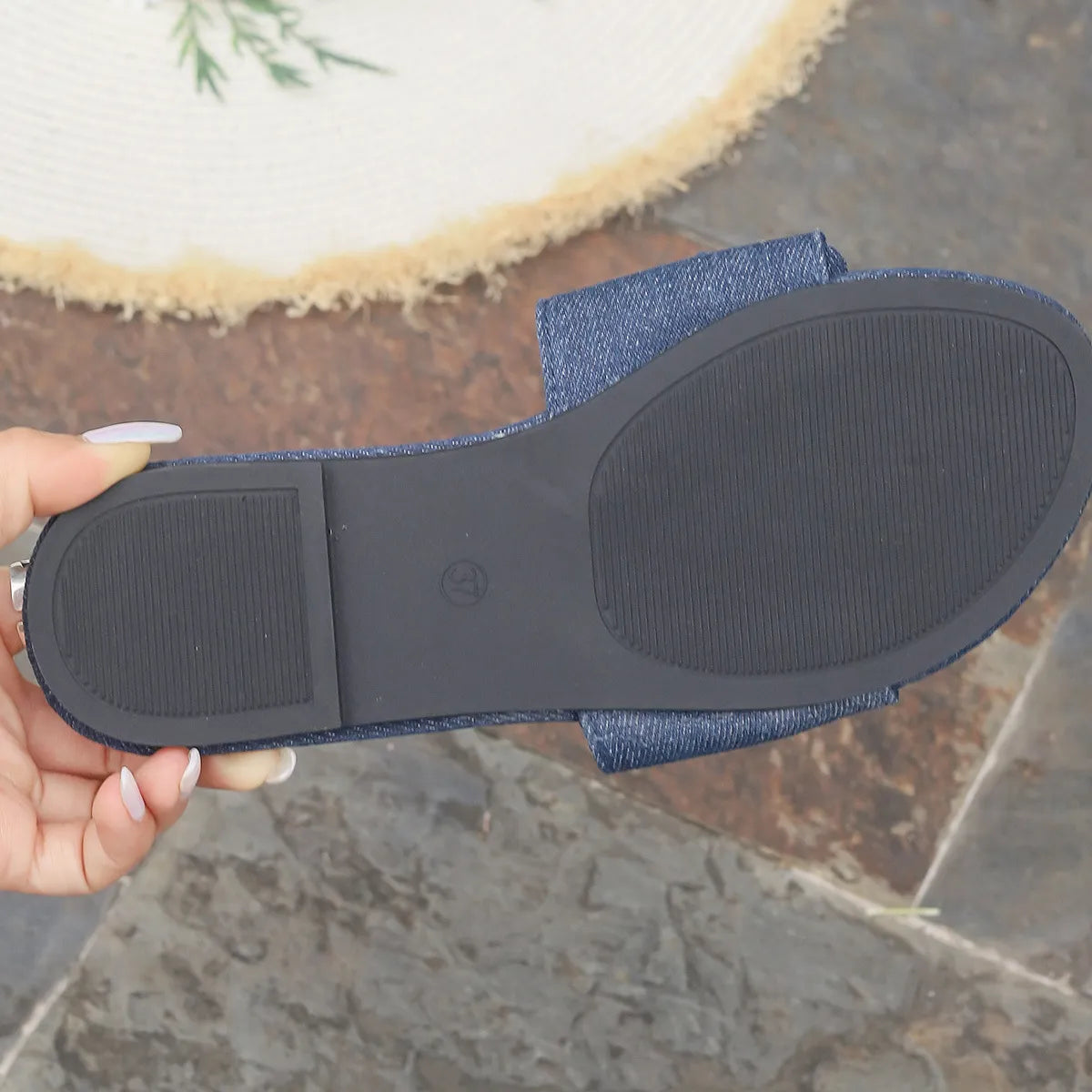 c20454f27f544cf498c0ce2eb9cfec0b-Max-Origin