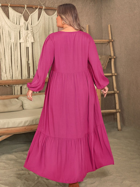Plus Size Kleid mit Rüschen und V-Ausschnitt und langen Ärmeln