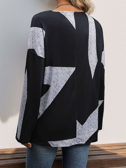 Langarm-T-Shirt mit V-Ausschnitt und Farbblock