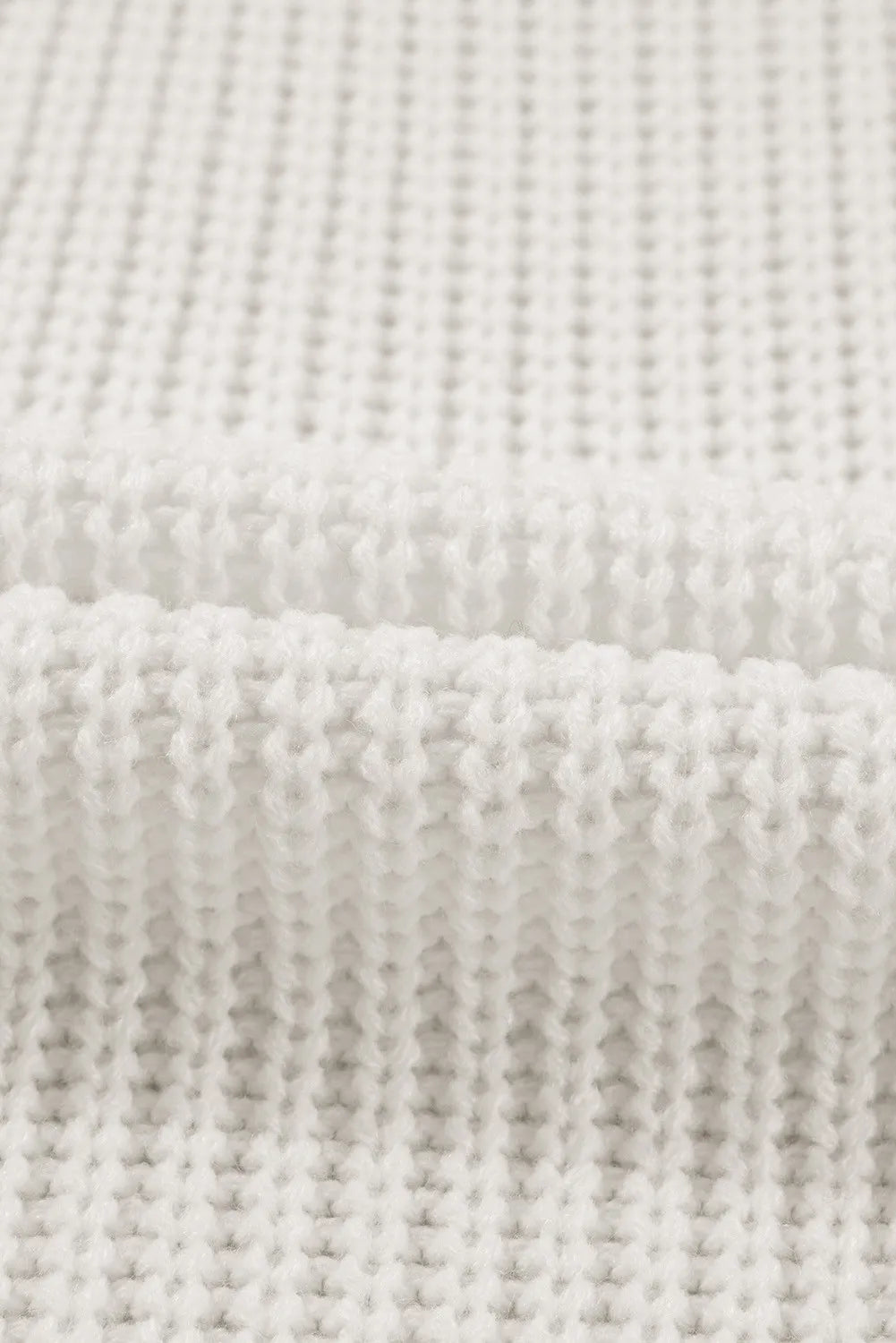 Strickjacke mit Blumenmuster und offener Vorderseite in voller Größe, langärmlig