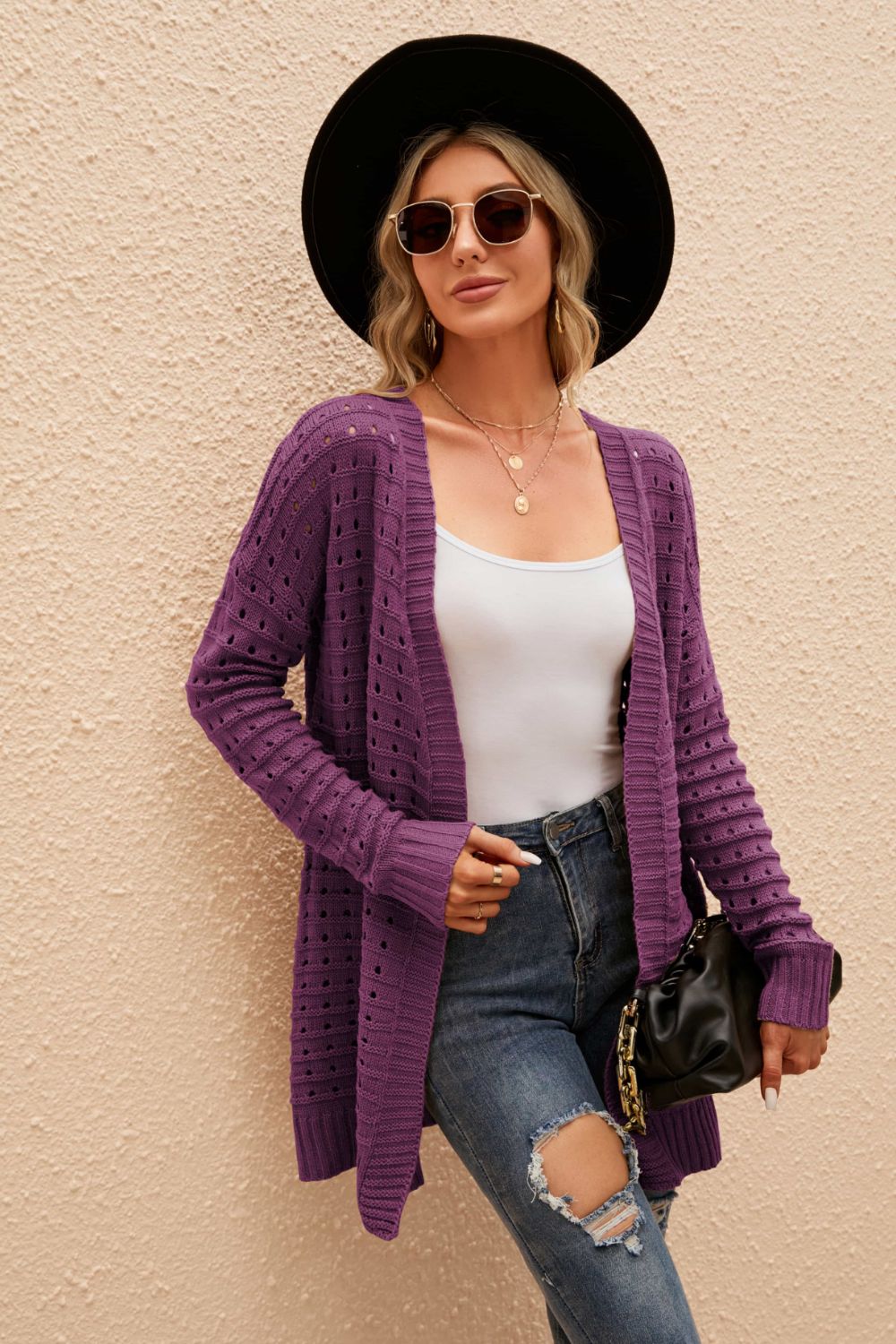 Strickjacke mit durchbrochener horizontaler Rippung und offener Vorderseite