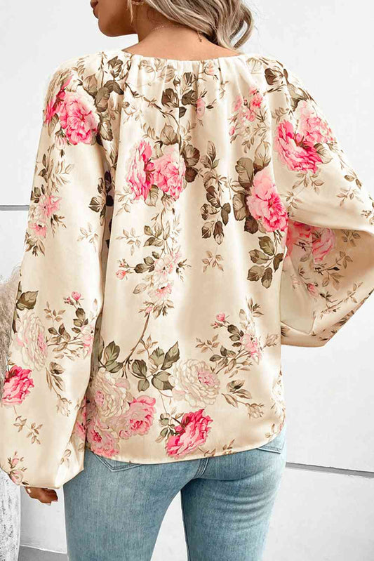 Bluse mit Blumenmuster und V-Ausschnitt und Ballonärmeln