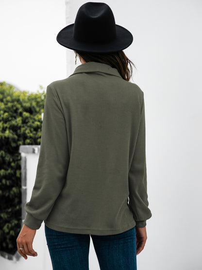 T-Shirt mit langen Ärmeln und halbhohem Knopf