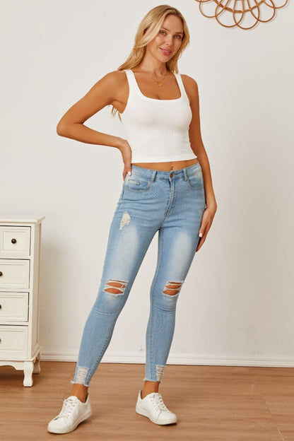 Tanktop mit eckigem Ausschnitt und breiten Trägern