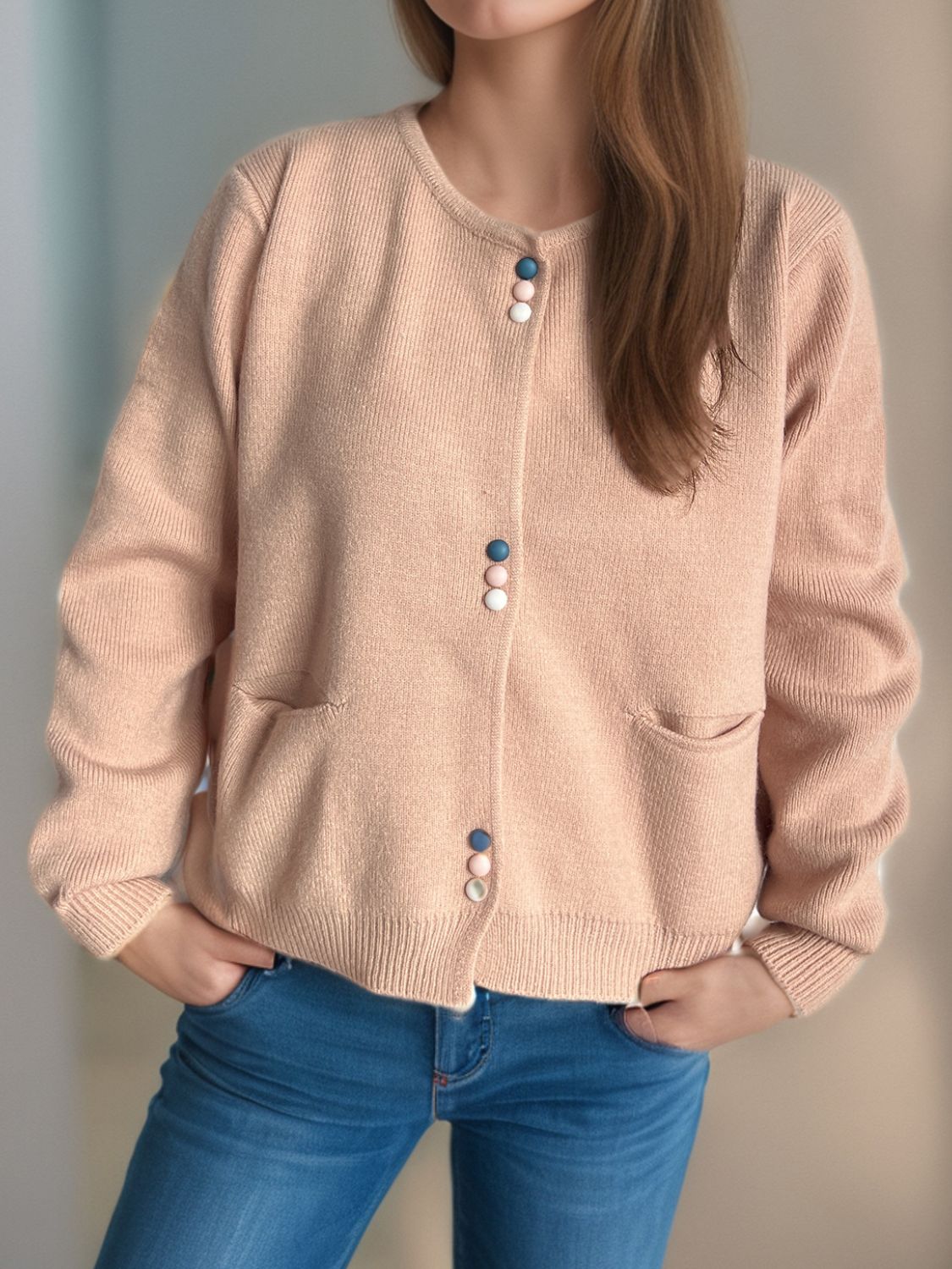 Langärmliger Cardigan mit Knopfleiste und Taschen