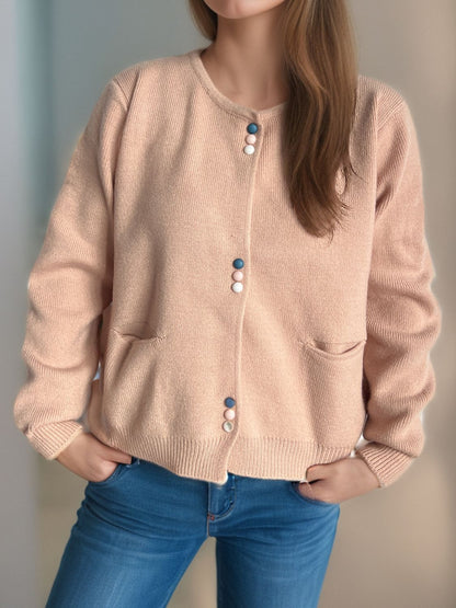 Langärmliger Cardigan mit Knopfleiste und Taschen