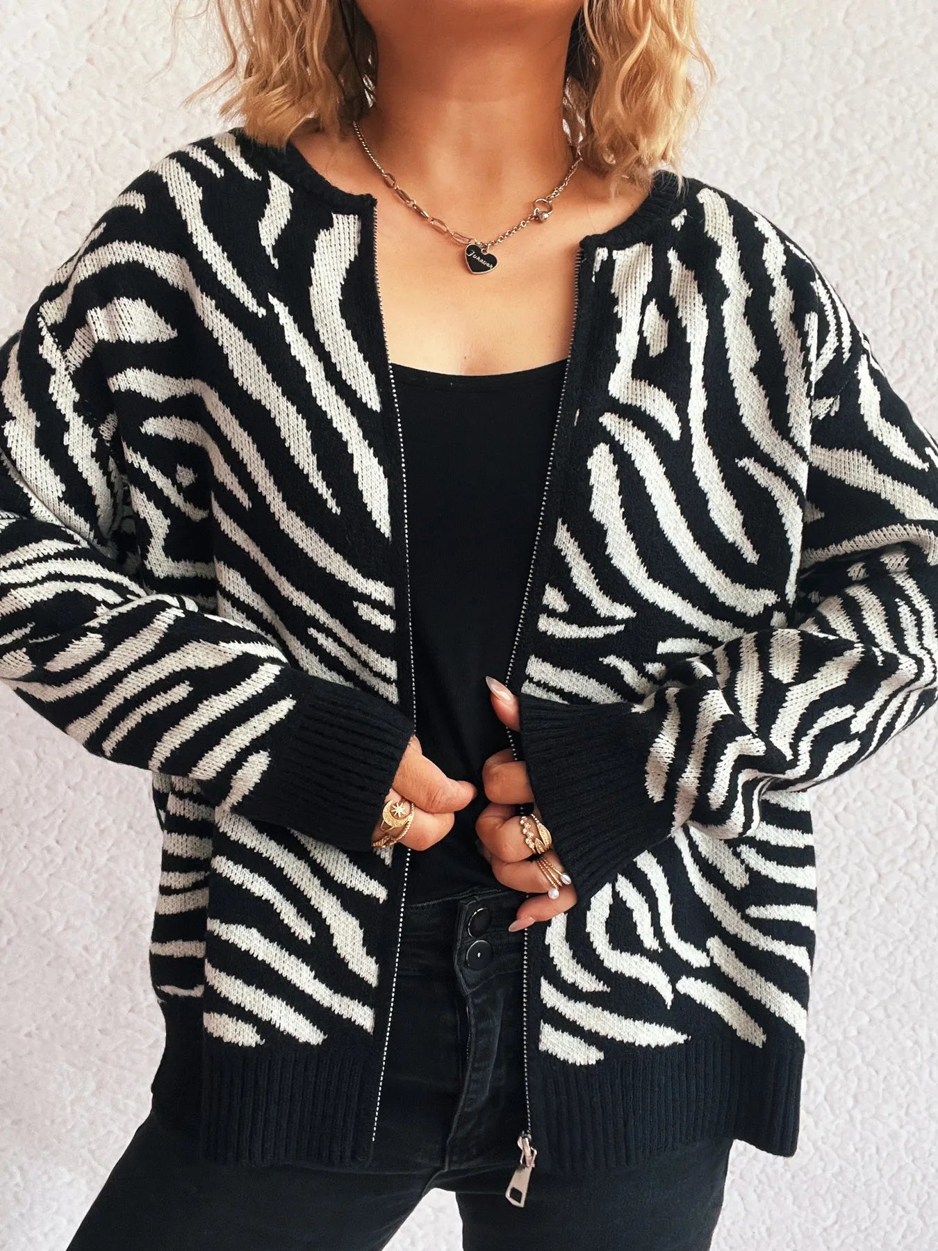 03a705be68794649b023df741dee0c26-Max-Origin