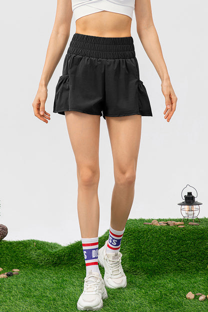Aktive Shorts mit Taschen und elastischer Taille