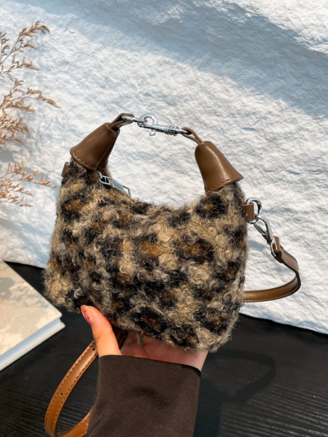 Flauschige Mini-Handtasche aus Polyester mit Reißverschluss