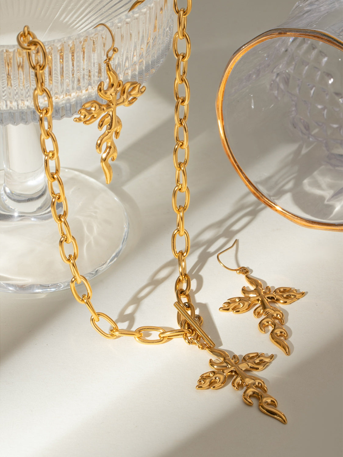 Kreuzkette aus 18 Karat vergoldetem Edelstahl