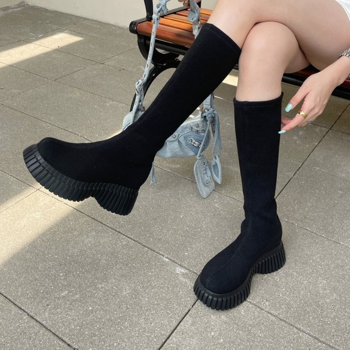 07dcfb04-0724-42e1-a811-08fd772195c8-Max