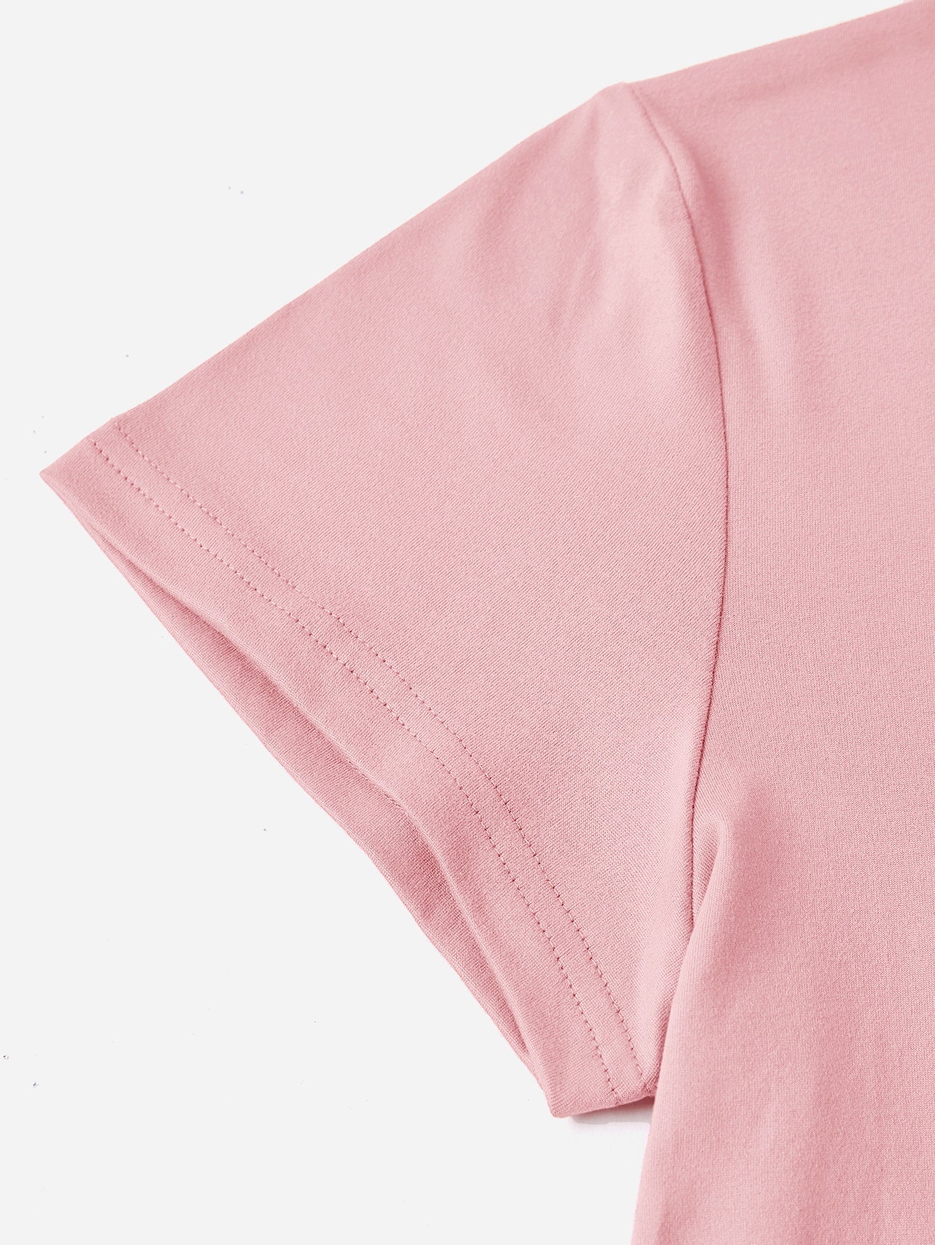 T-Shirt mit Rundhalsausschnitt und kurzen Ärmeln und Grafik