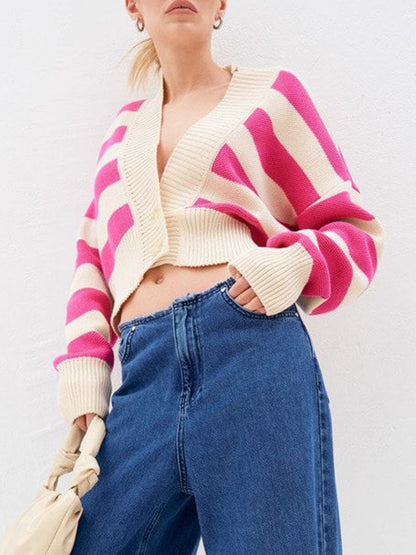 Gestreifter Cardigan mit Button-Down-Kragen und überschnittener Schulter
