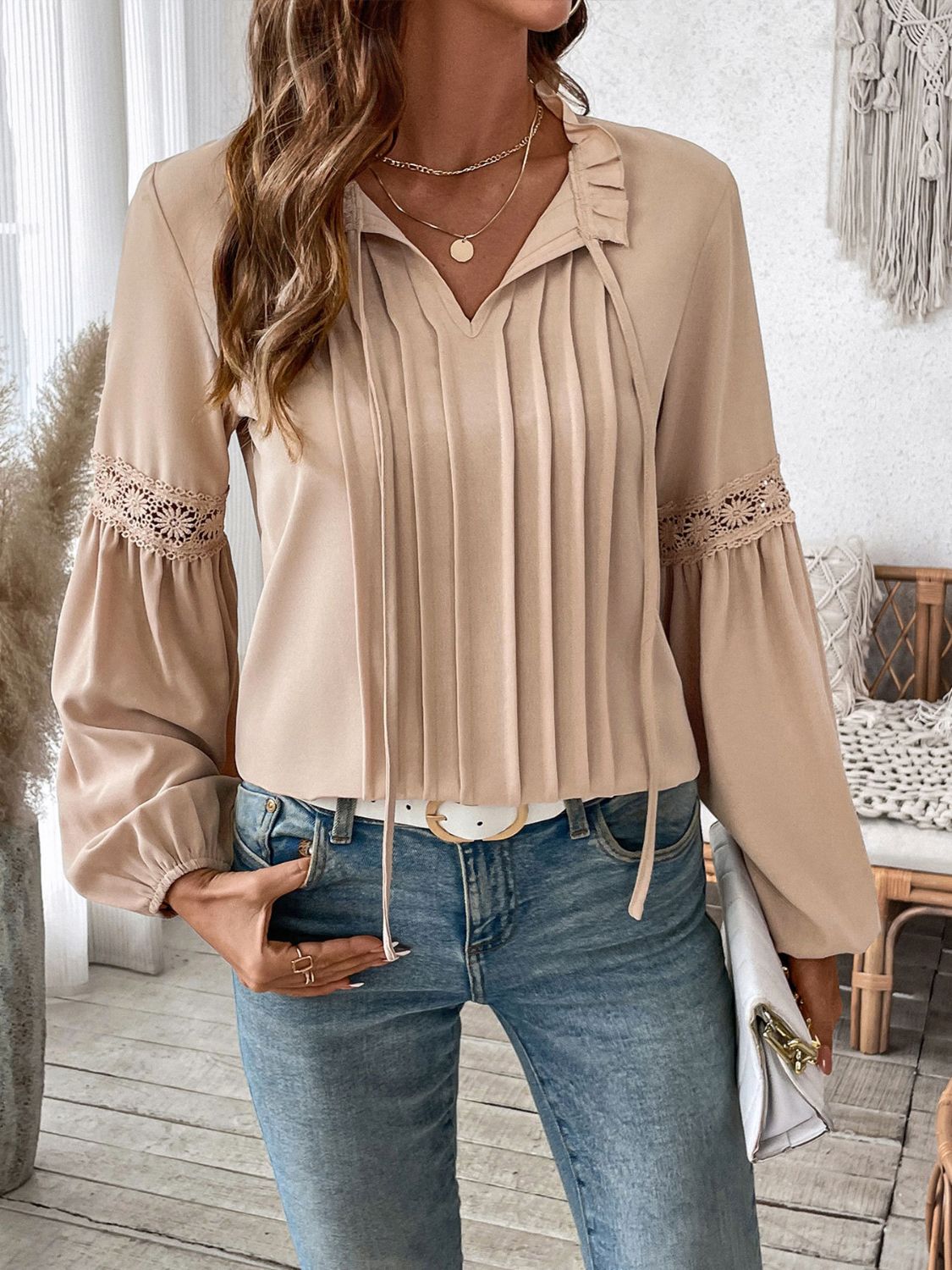Perfee – Langärmlige Bluse mit Rüschen und Bindeband am Hals