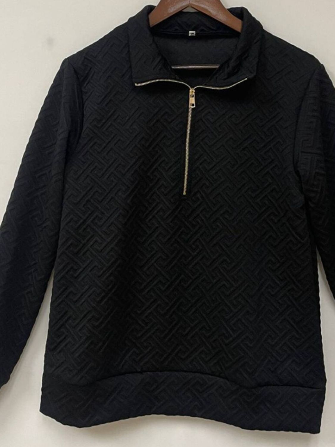 Strukturiertes Sweatshirt mit überschnittenen Schultern und langen Ärmeln