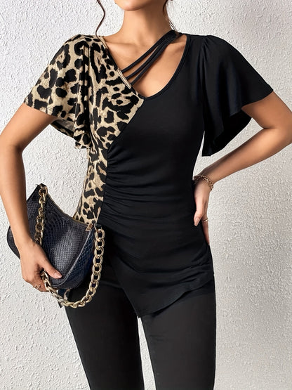 T-Shirt mit gerüschtem Leopardenmuster und Flatterärmeln