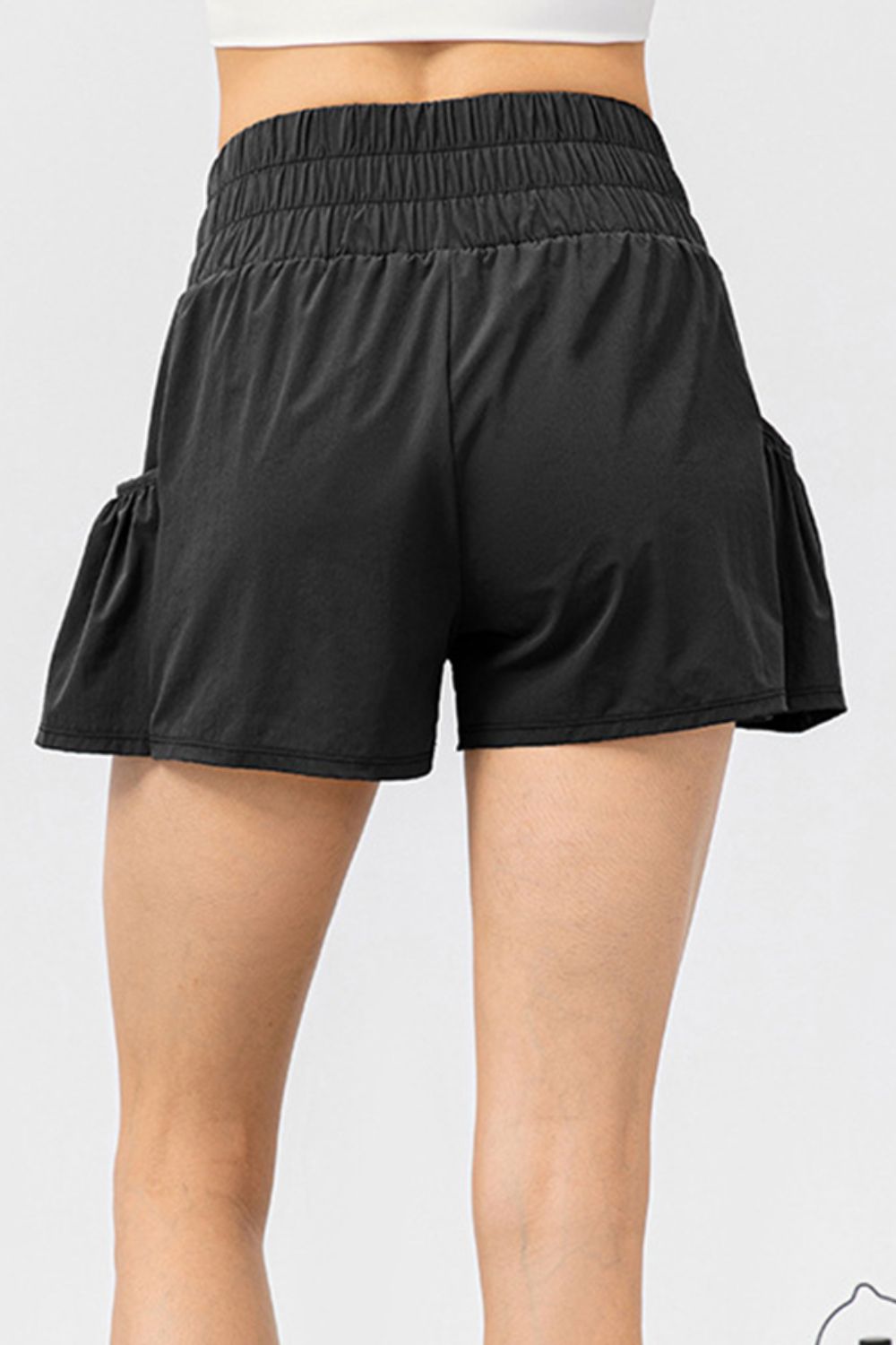 Aktive Shorts mit Taschen und elastischer Taille