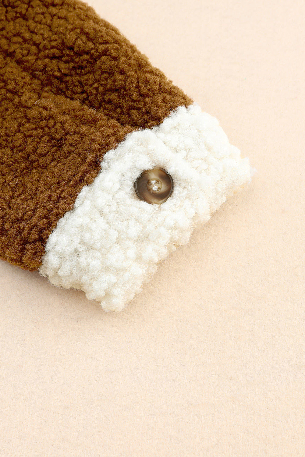 Sherpa-Jacke mit Farbblock-Muster und Kragen