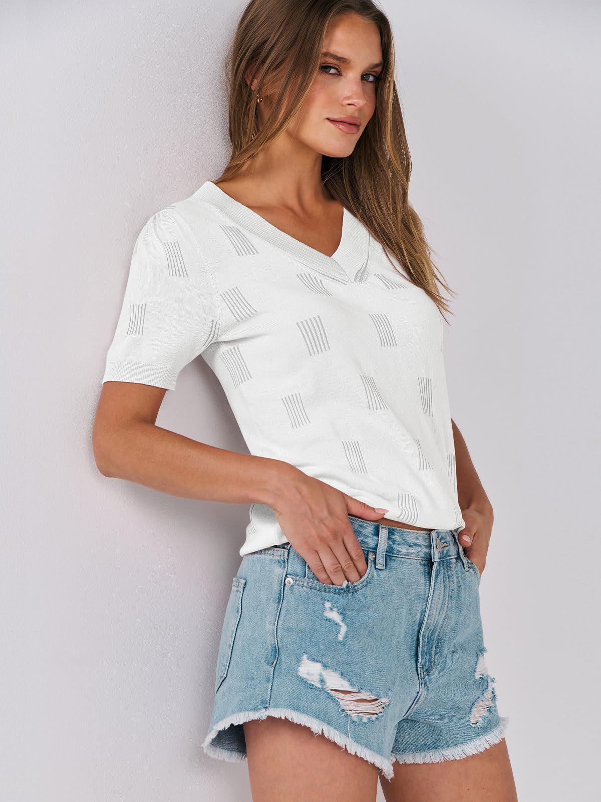 Strickoberteil mit V-Ausschnitt und halblangen Ärmeln