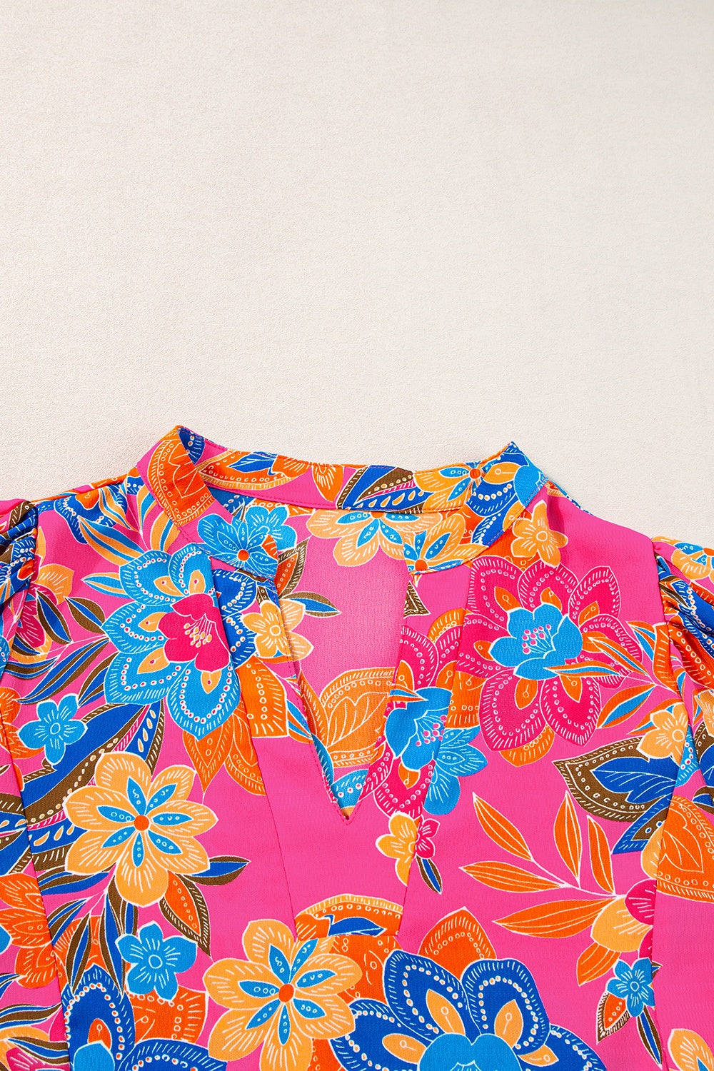 Bluse mit kurzen Ärmeln und Schößchen-Print