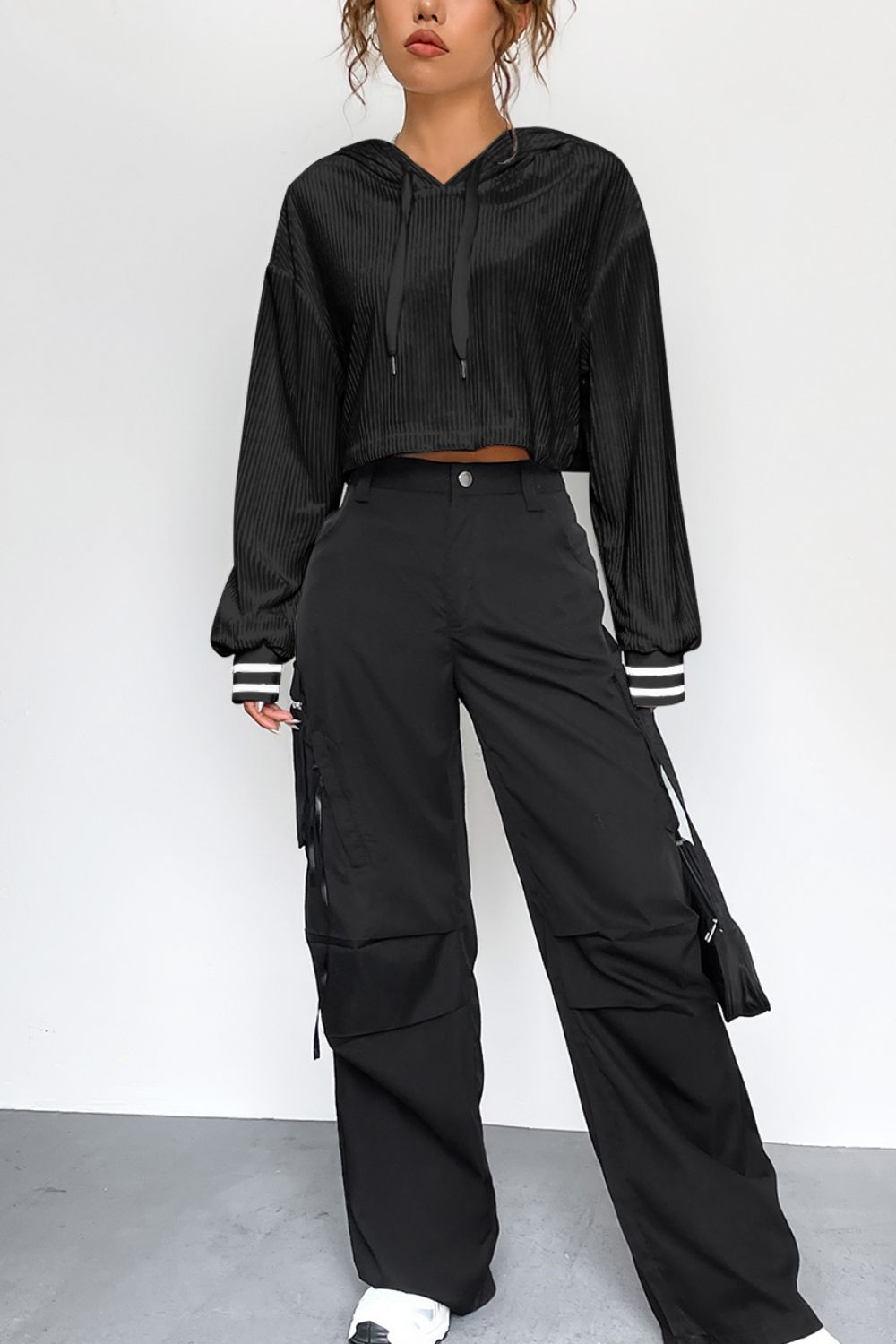 Kapuzenpullover mit überschnittener Schulter und Kordelzug