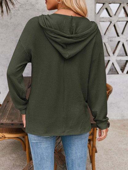Double Take – Langärmliger Hoodie mit Kordelzug und überschnittener Schulter