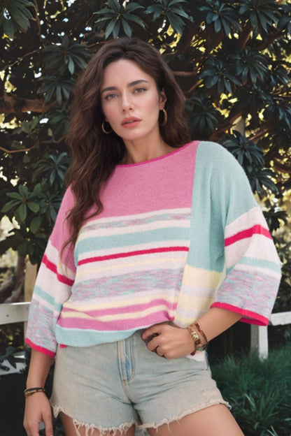 Strickoberteil mit kontrastierendem Rundhalsausschnitt und Dreiviertelärmeln