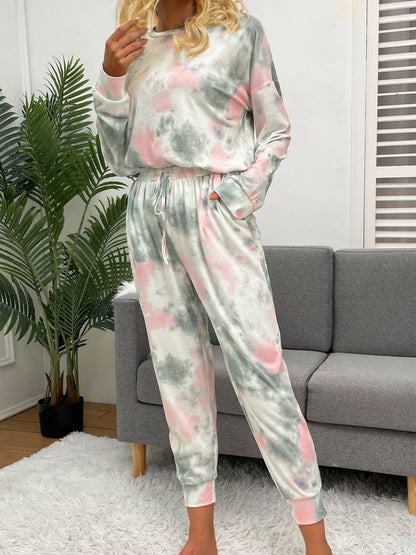 Lounge-Set aus Rundhals-Top mit Batikmuster und Hose mit Kordelzug