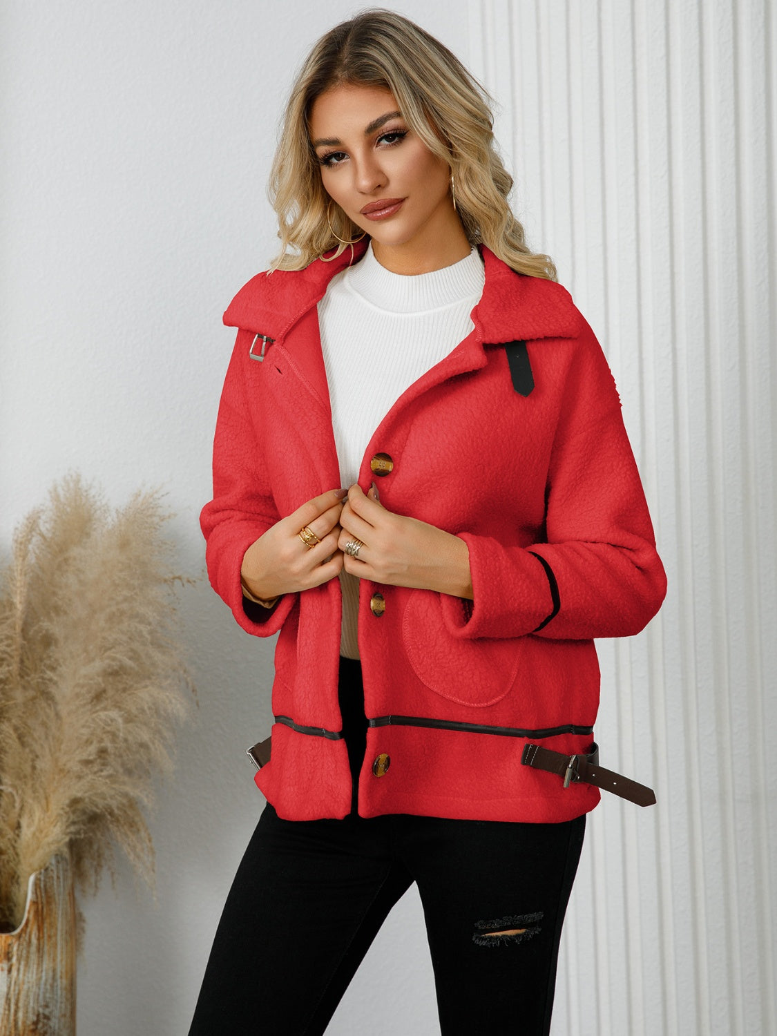 Jacke mit Button-Down-Kragen und Taschen