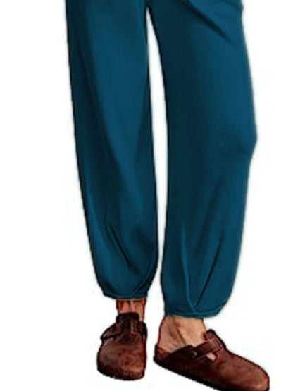 Set aus Strickoberteil und Jogginghose