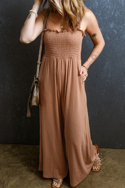 Jumpsuit mit weitem Bein und gesmokten Rüschen