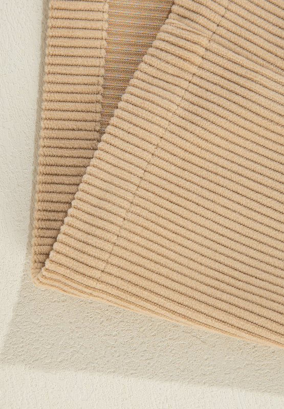 Langärmlige Hemdbluse mit Rüschen und Knöpfen