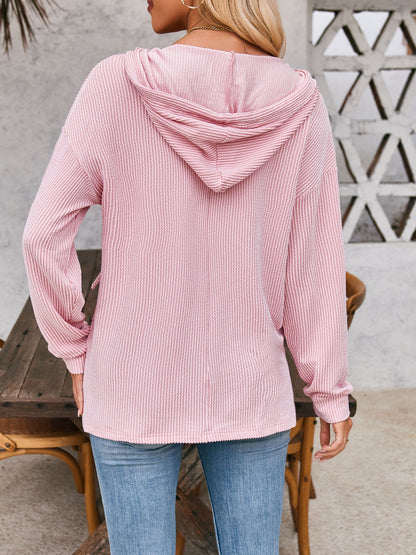 Double Take – Langärmliger Hoodie mit Kordelzug und überschnittener Schulter