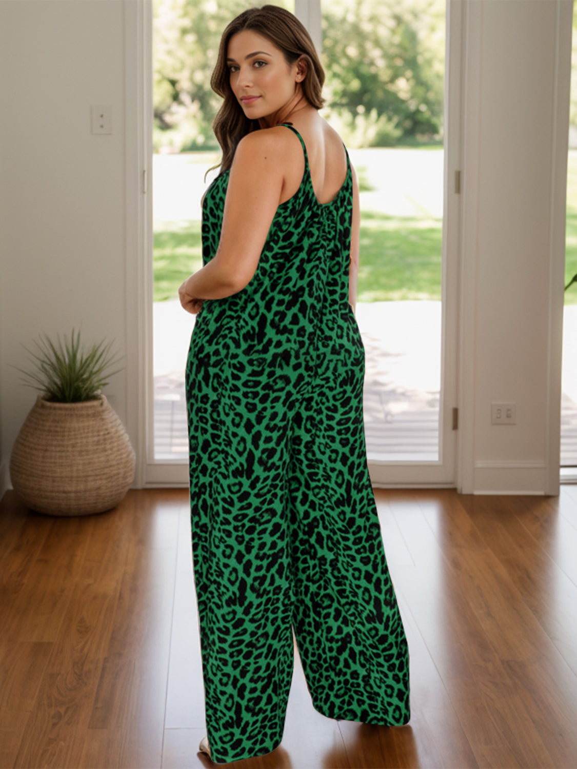 Jumpsuit mit weitem Bein und Leopardenmuster in voller Größe