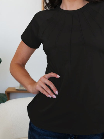 T-Shirt mit Rundhalsausschnitt und kurzen Ärmeln