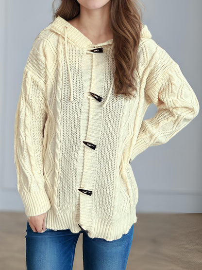 Langärmlige Strickjacke mit Kapuze und Zopfmuster