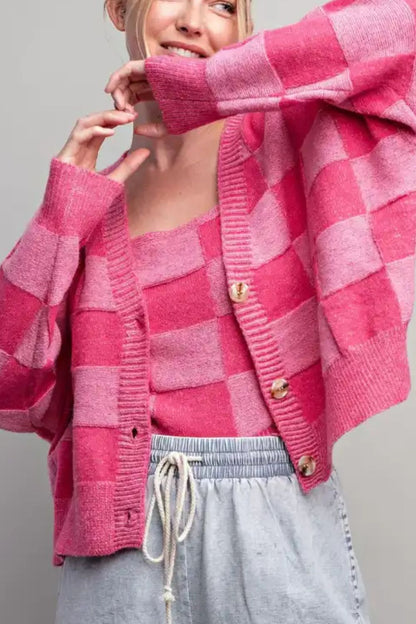 Karierter Cardigan mit V-Ausschnitt und langen Ärmeln