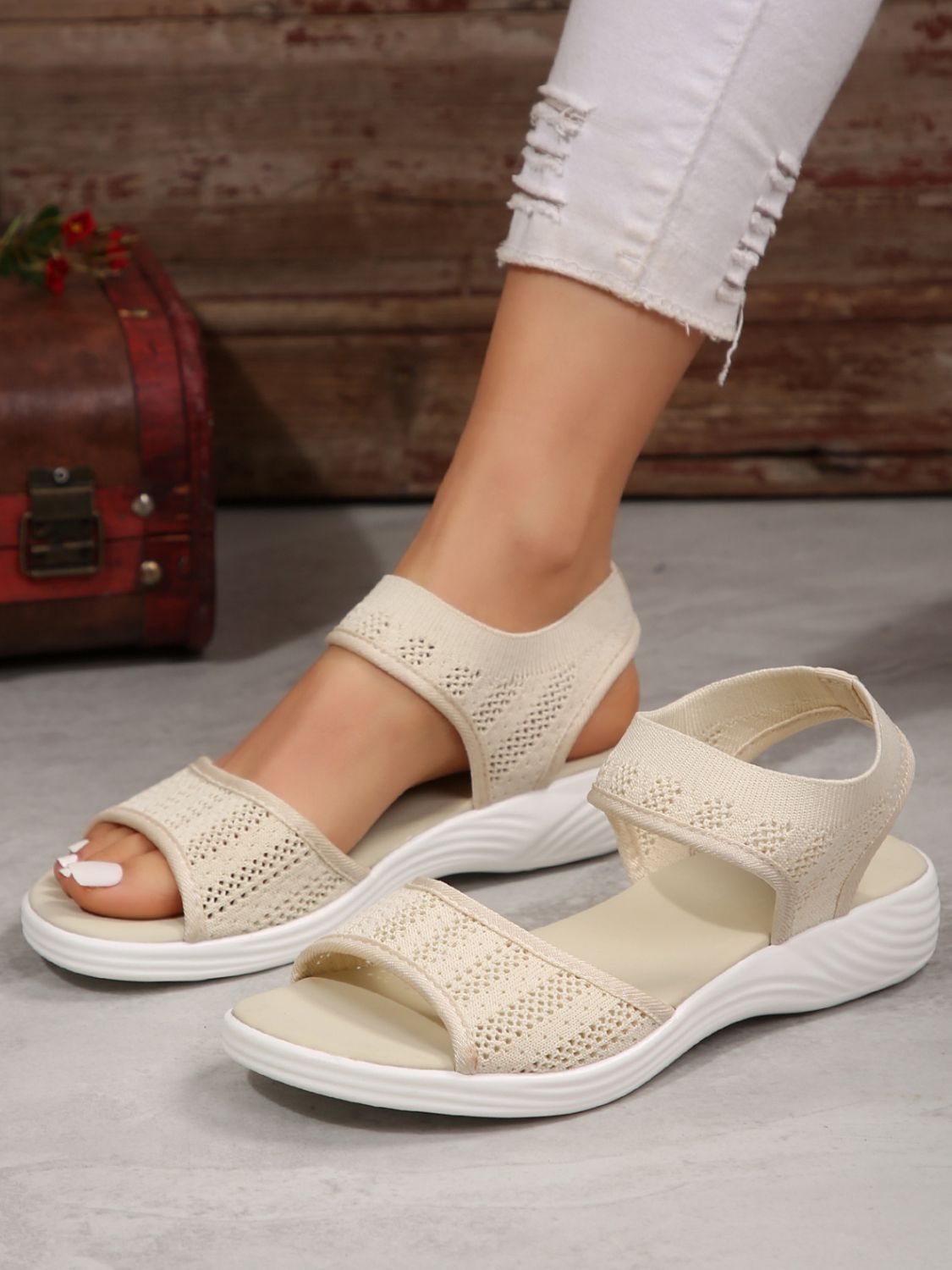 Peep-Toe-Sandalen aus Stoff