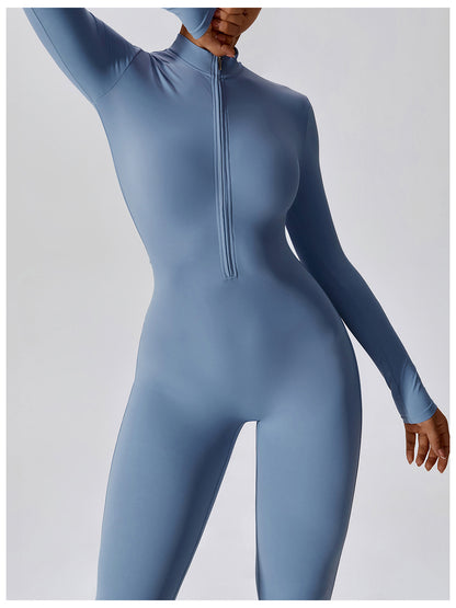 Jumpsuit mit Stehkragen und langen Ärmeln und Reißverschluss