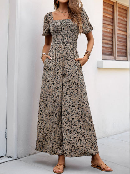 Perfee Jumpsuit mit gesmoktem Print und quadratischem Ausschnitt und Puffärmeln